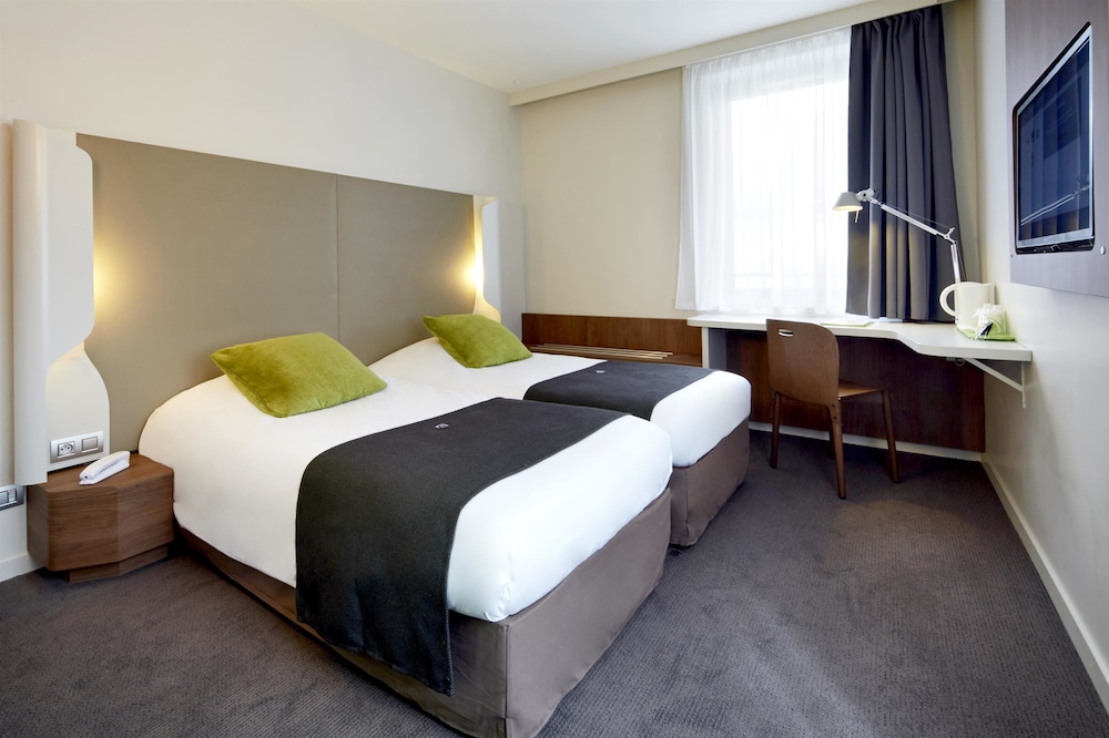 Standard Room, 2 Twin Beds photo 1
