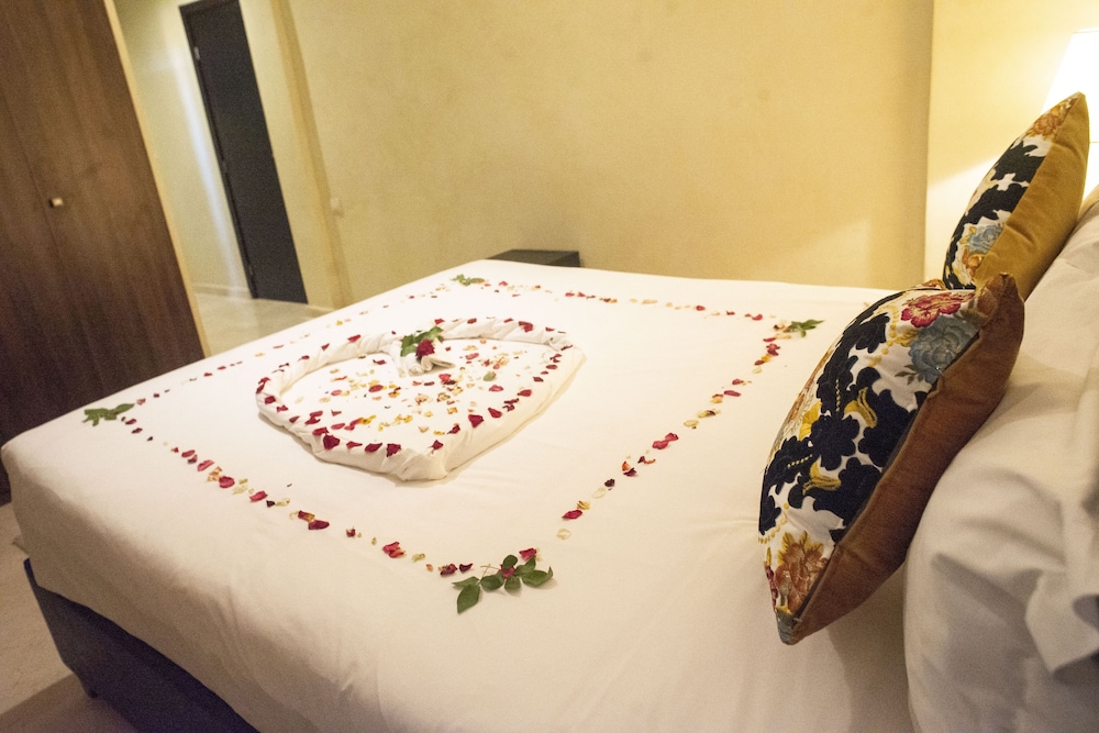 Classic Double Room, 1 Queen Bed, Garden View photo 3