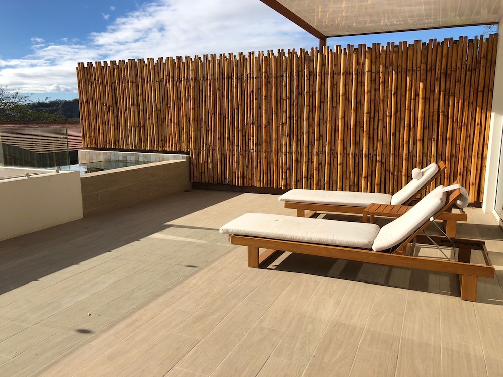 Exclusive Apartment, 2 Bedrooms, Private Pool, Ocean View