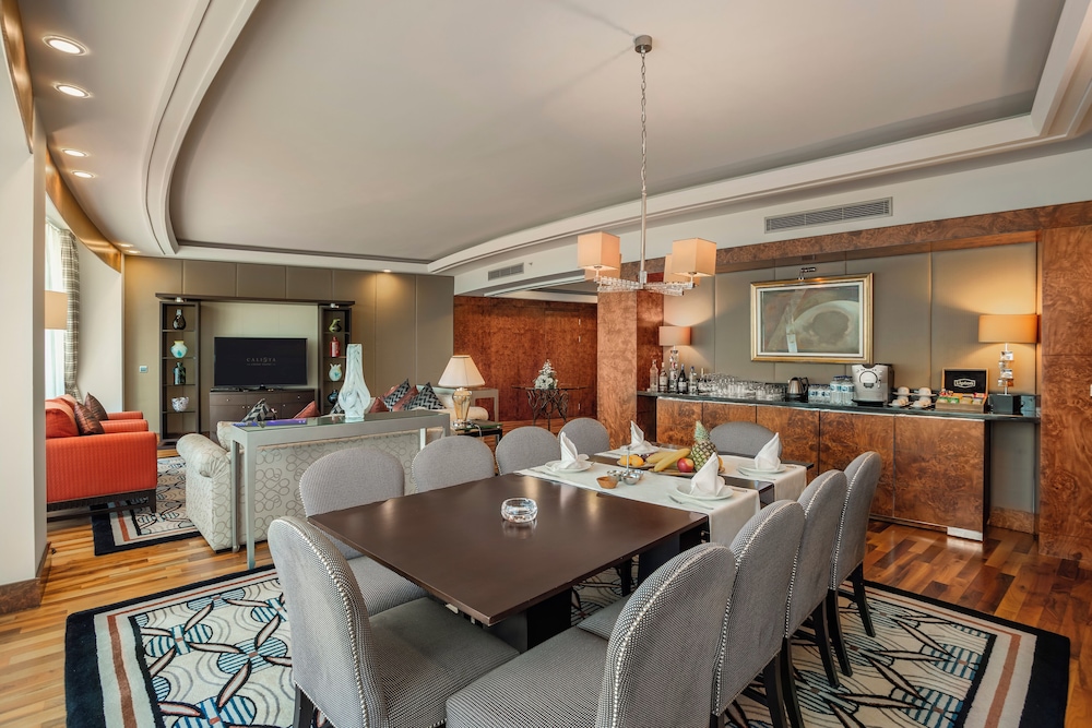 Presidential Suite photo 2