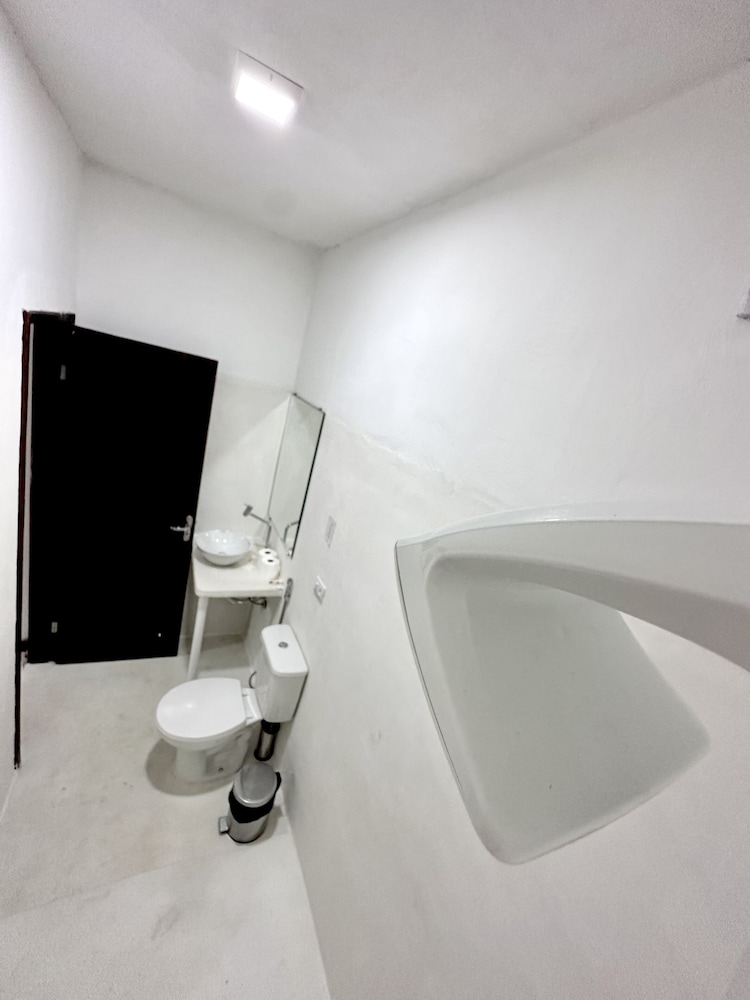 Comfort Shared Dormitory, Men only photo 2
