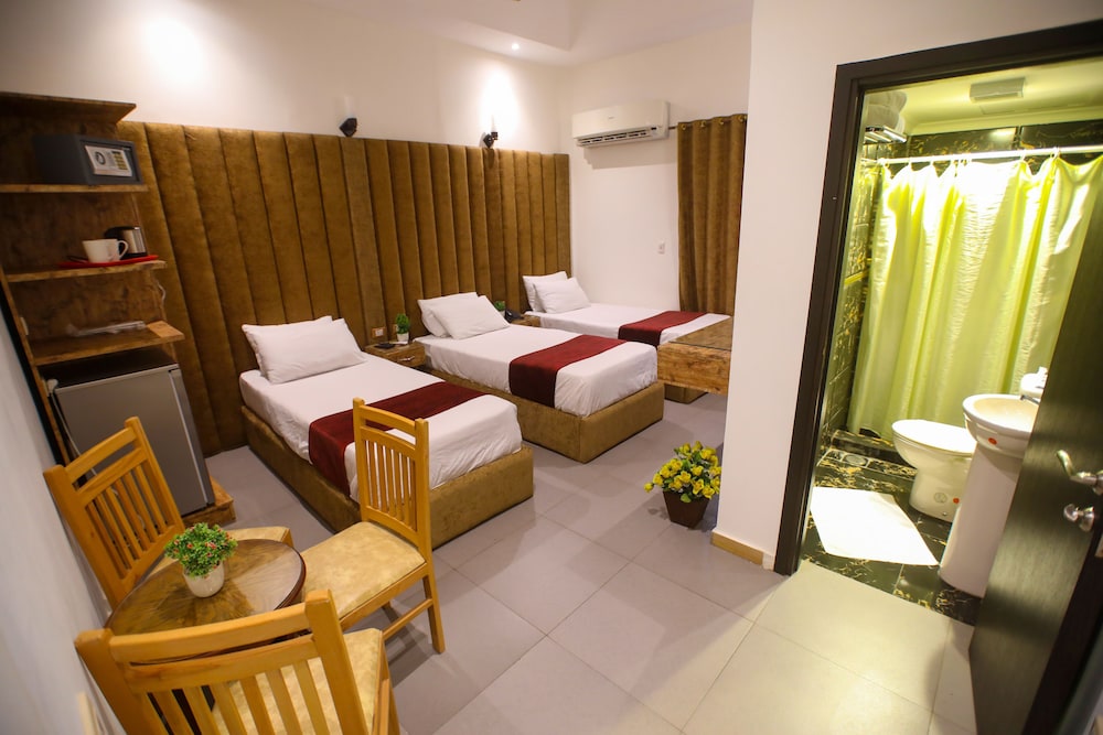 Superior Double or Twin Room, 1 King Bed, Ensuite, City View photo 2