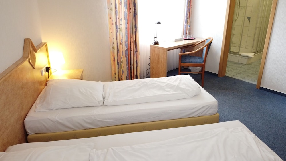 Standard Double Or Twin Room photo 2