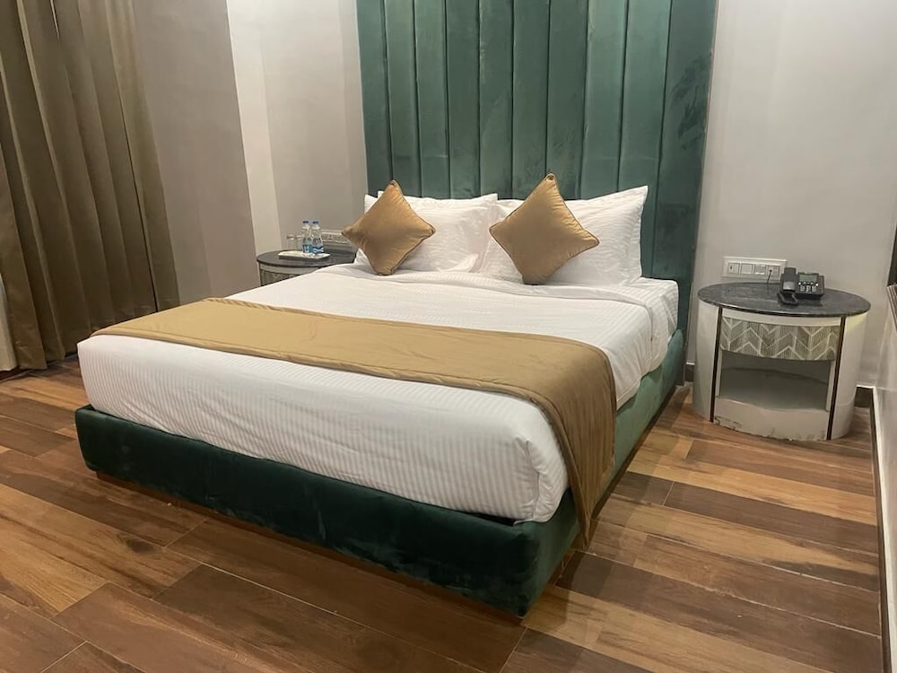 Signature Room
