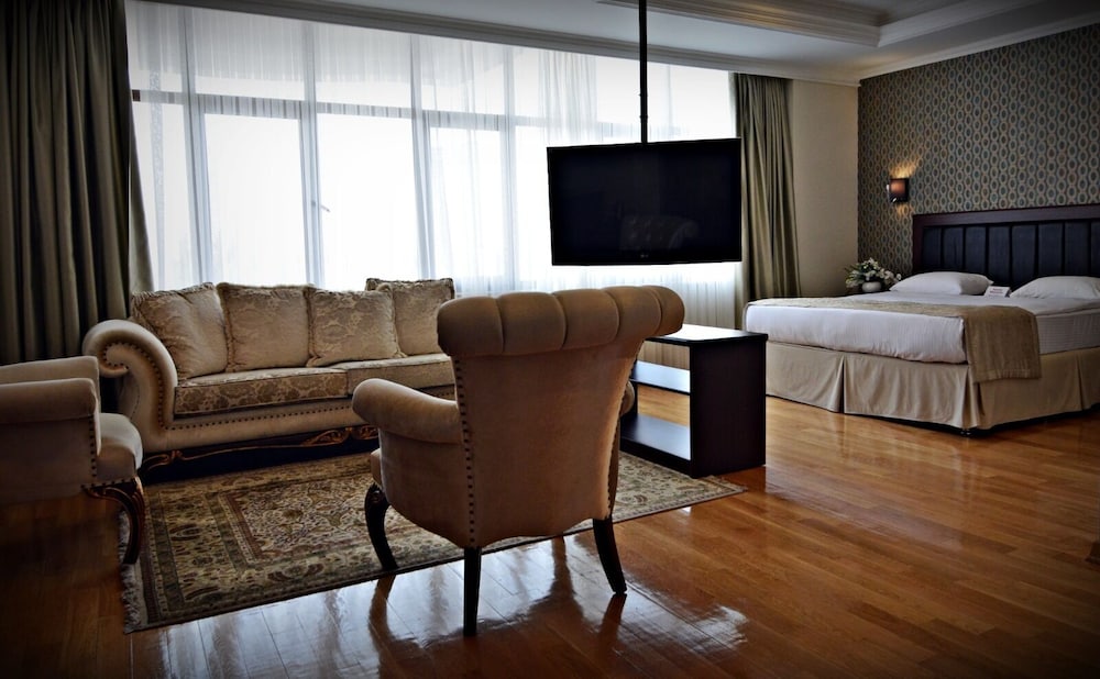 Deluxe Double or Twin Room - Photo 23