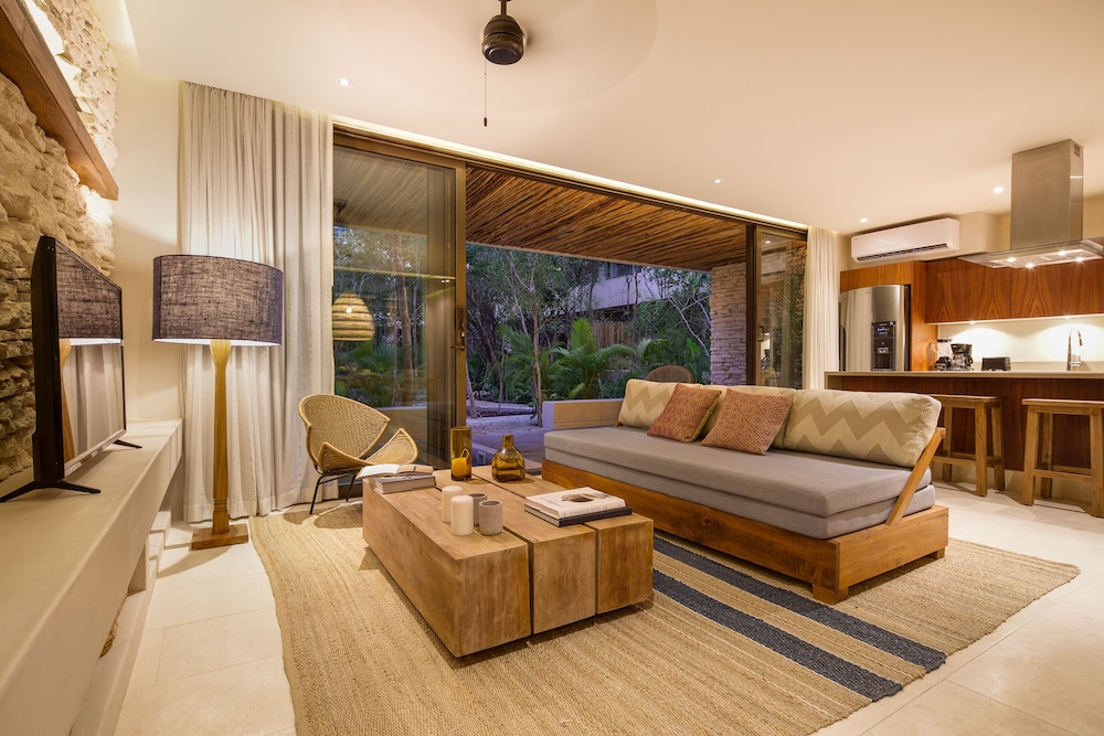 Luxury Apartment, 1 Bedroom, Private Pool - Photo 1