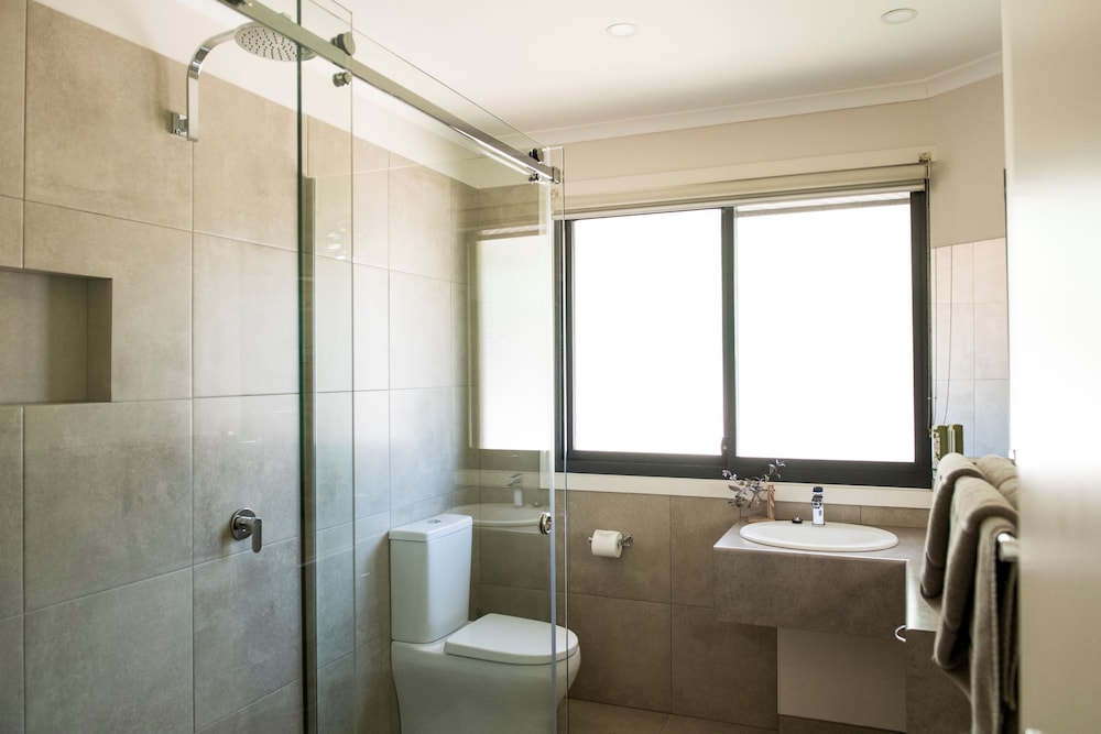 Superior Double Room, 1 King Bed, Kitchenette photo 3