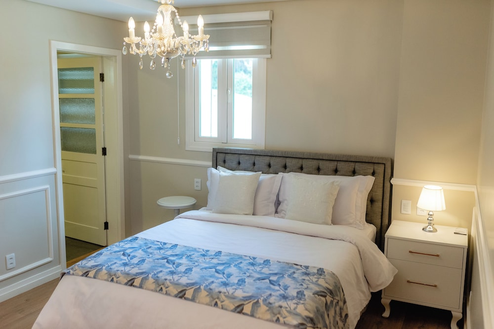 Deluxe Double Room, City View - Photo 22