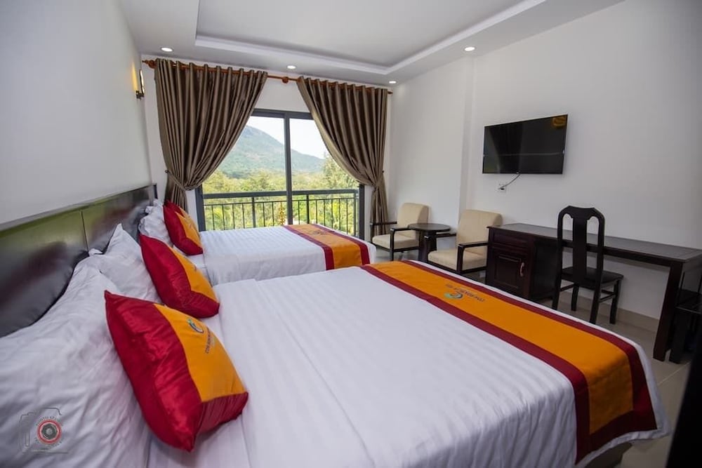 Superior Quadruple Room - Photo 7