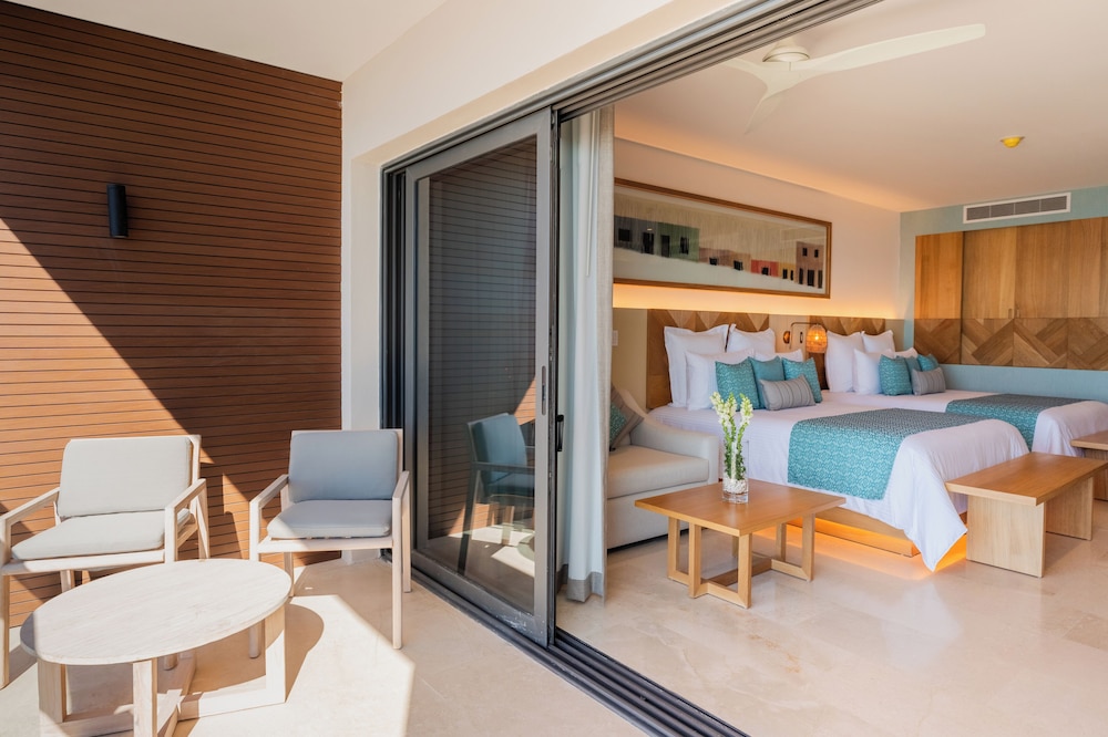 Deluxe Junior Suite Ocean View Dbl - Photo 4