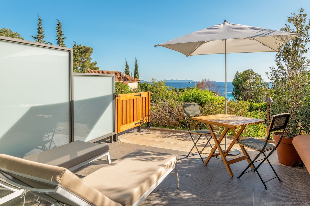 Deluxe Garden Room 25m2 with sea view terrace, photo 6