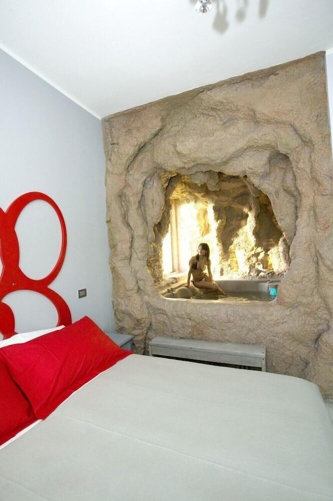 Deluxe Double Room, Hot Tub photo 3