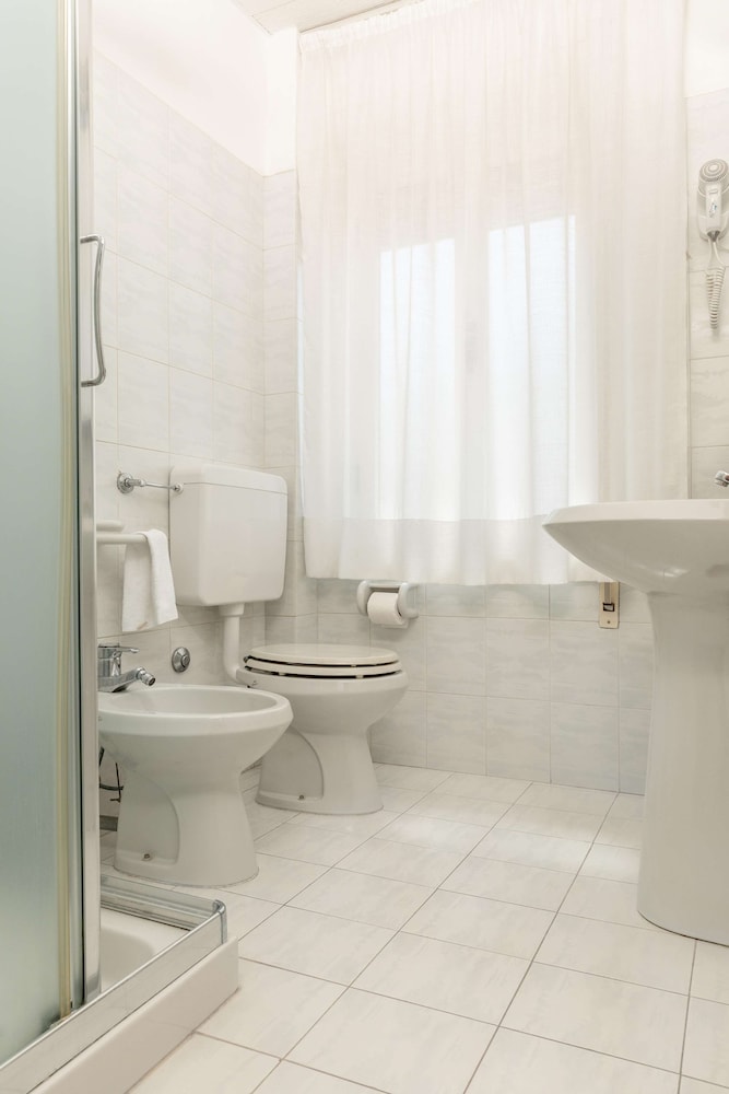 Basic Triple Room - Photo 4