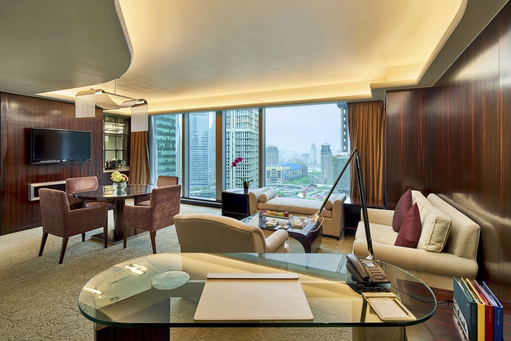 Skyline Suite