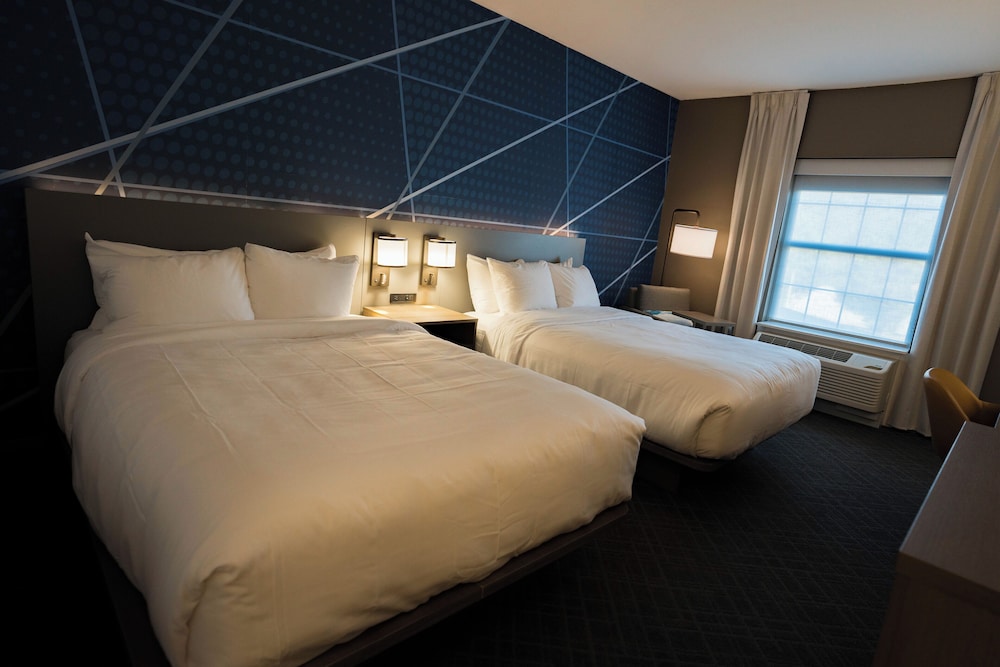 Room, 2 Queen Beds, Non Smoking - Photo 5
