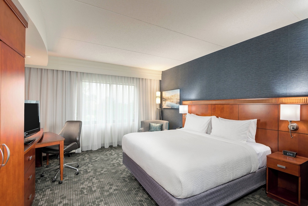 Executive Room, 1 King Bed With Sofa Bed