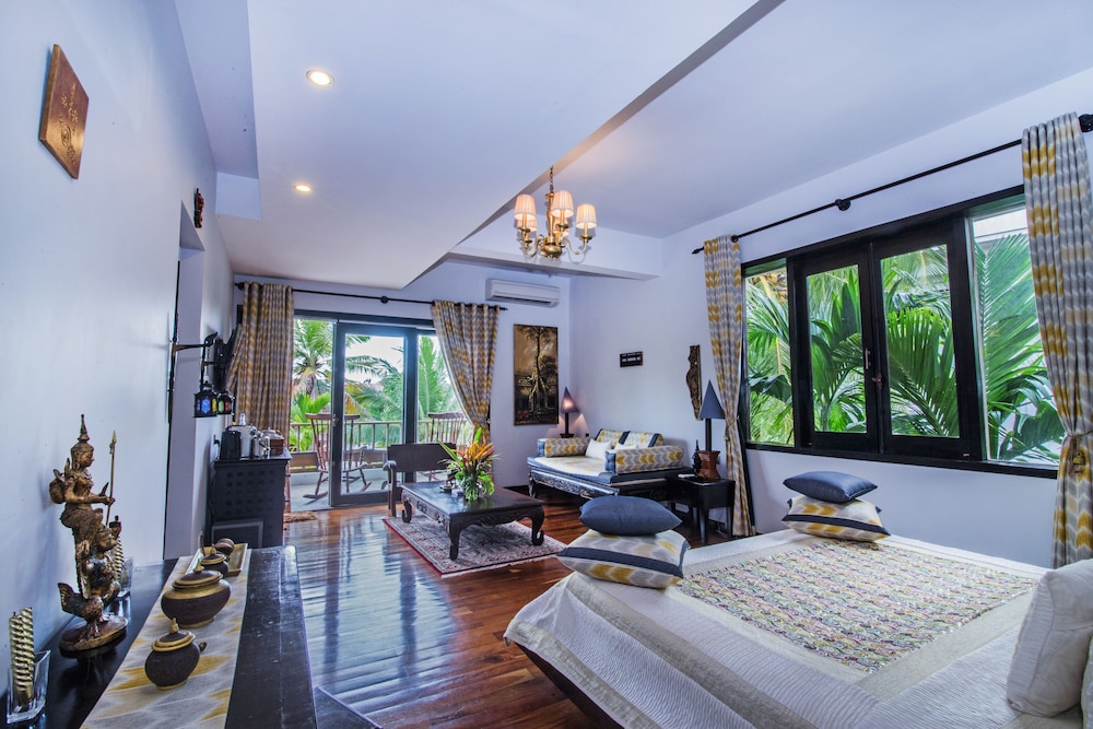 Royal Family Two-Bedroom Suite - Daily Afternoon Tea