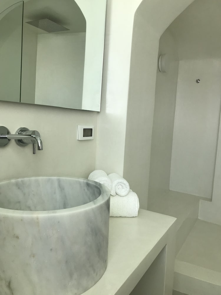 Suite, Balcony (Outdoor Jetted tub Caldera view ) - Photo 37
