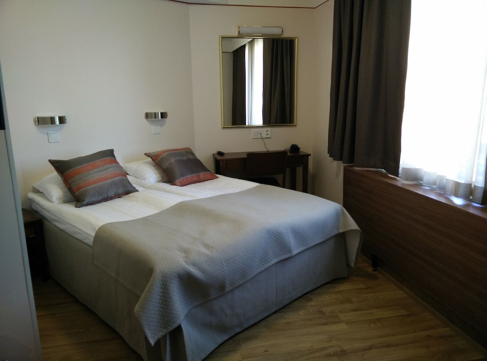 Standard Double Room, 1 Queen Bed - Photo 1