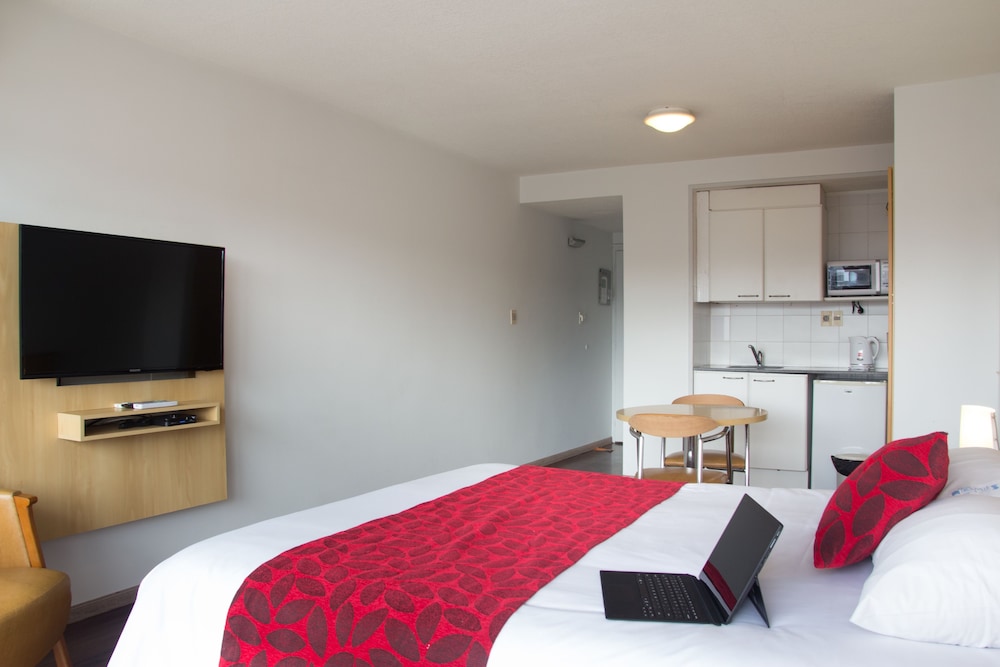 Executive Double Room, Non Smoking, Balcony photo 3