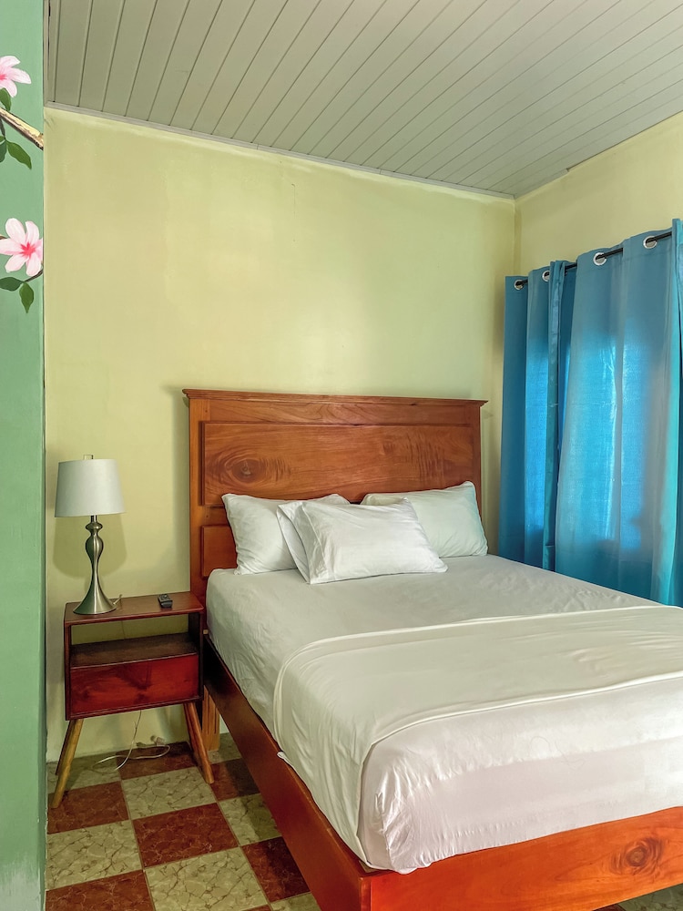 Comfort Triple Room, Mountain View photo 3