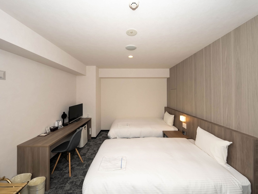 Twin Room - Photo 3