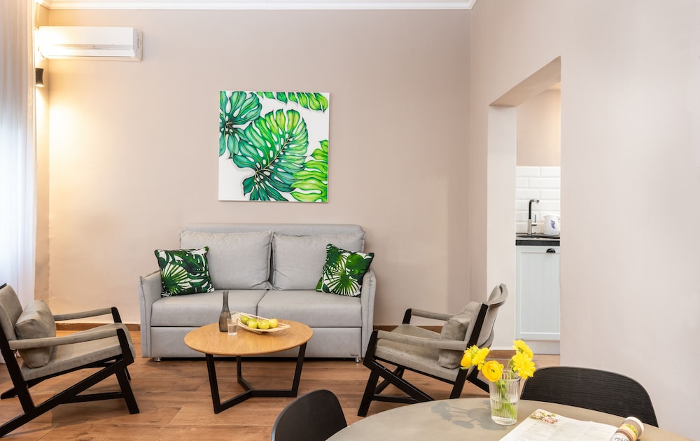 One Bedroom Suite, Garden photo 1