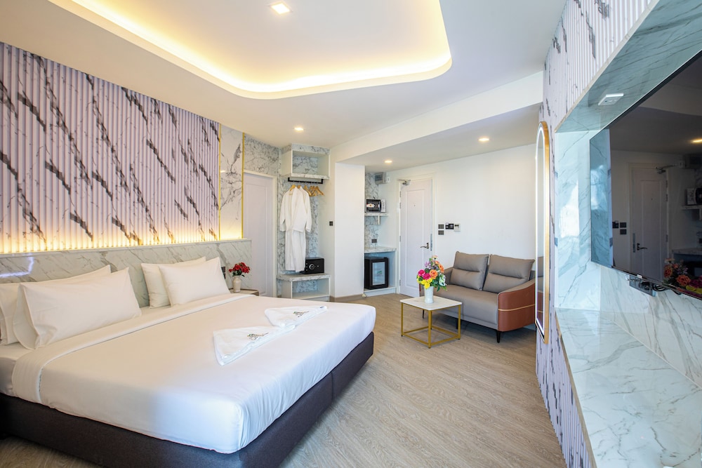 Premier King Room