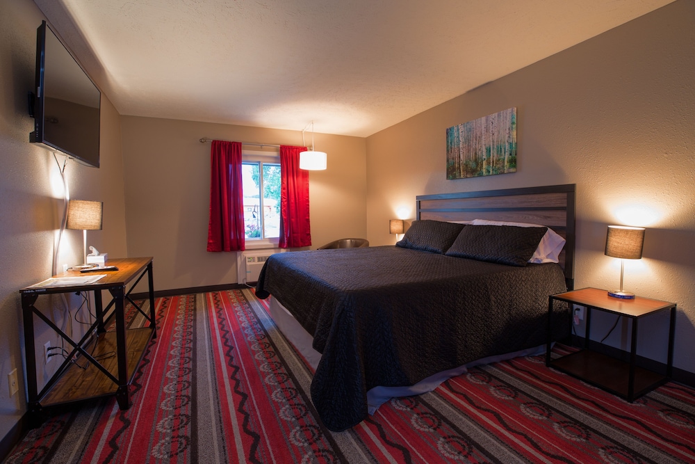 Standard Room, 1 King Bed, Accessible, Non Smoking photo 1