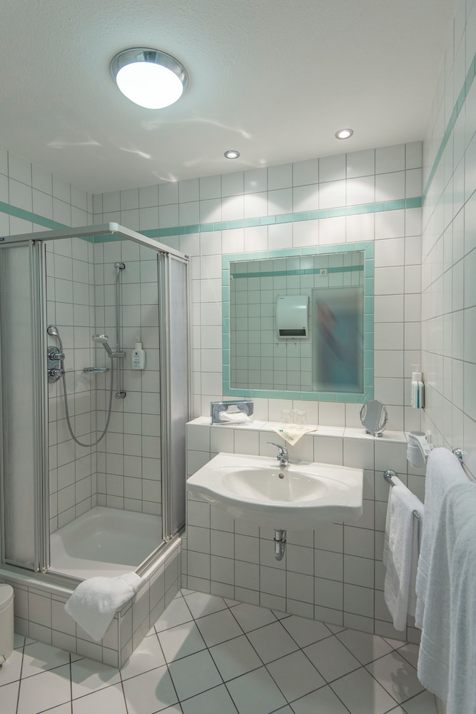 Standard Room, 2 Bedrooms, Non Smoking photo 3