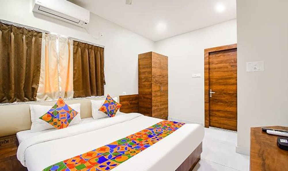 Deluxe Room - Photo 1