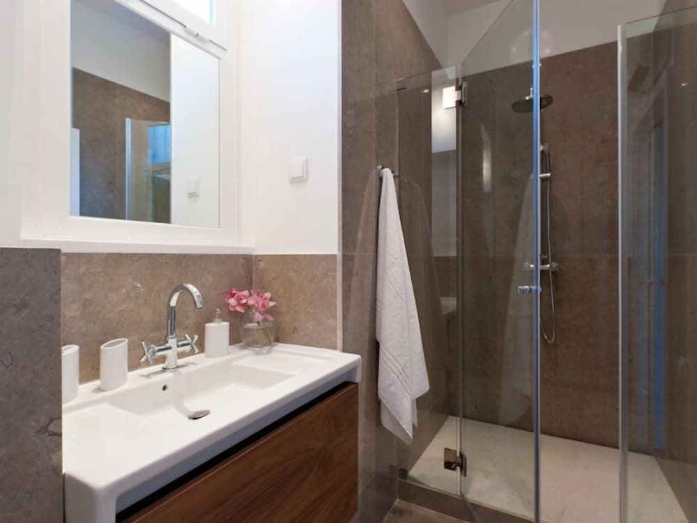 Deluxe Room, Terrace - Photo 18