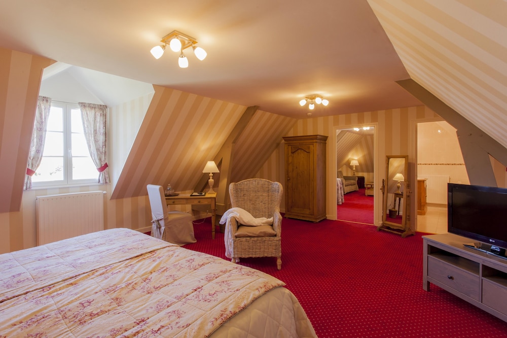 Suite (for 2) photo 1