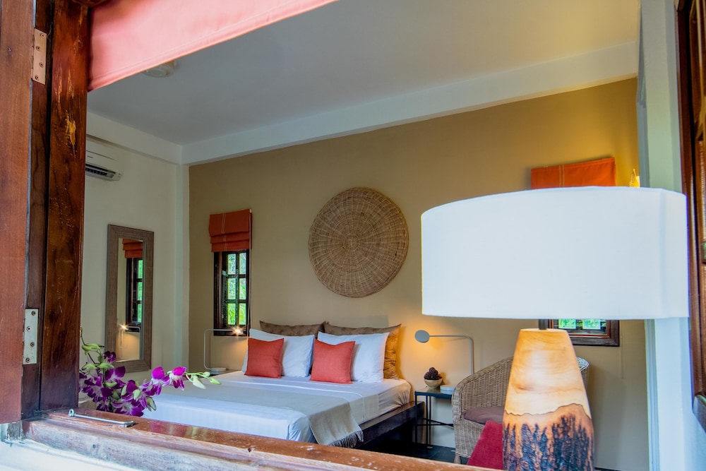 Deluxe Terrace Twin with Bathtub (Resort) - Photo 2