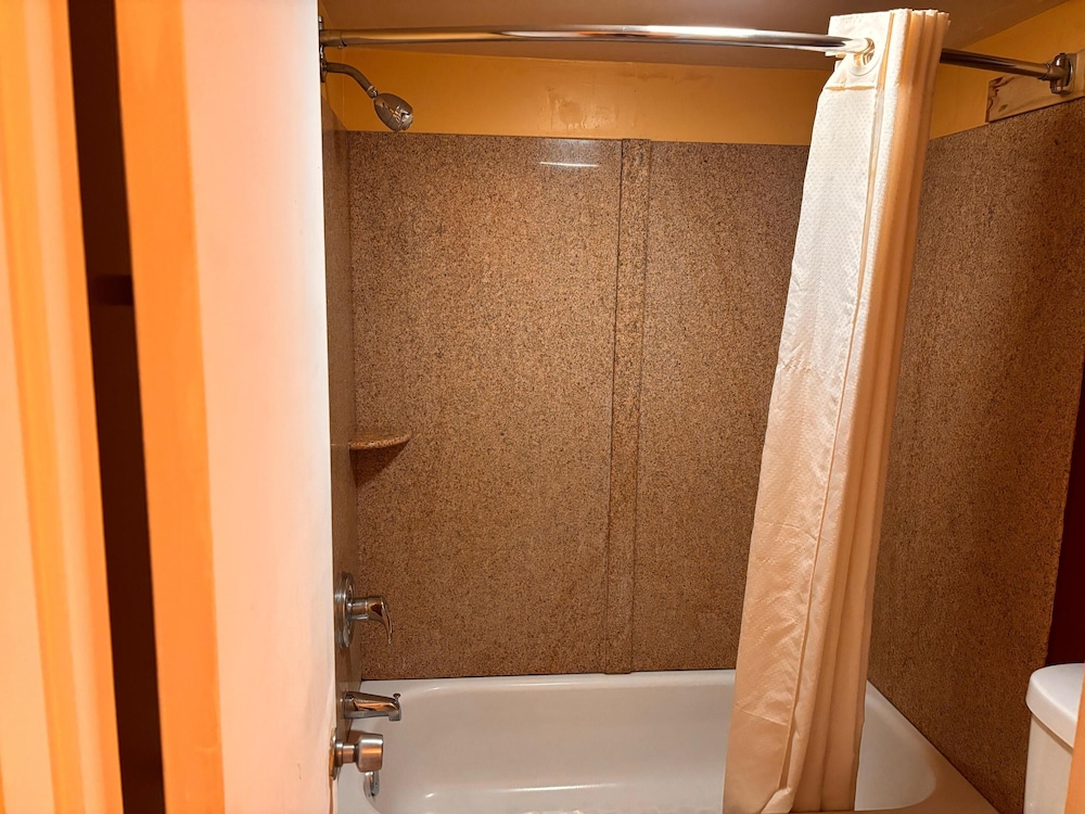 2 Full Bed Smoking - Photo 4