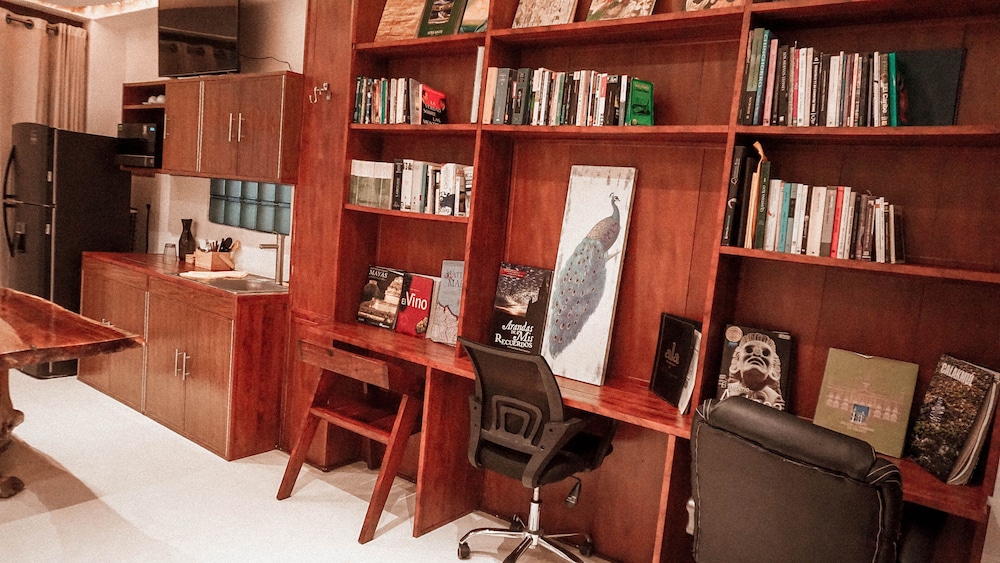 Family Room - Photo 9
