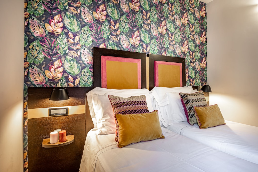 Basic Double Room, Courtyard View photo 2