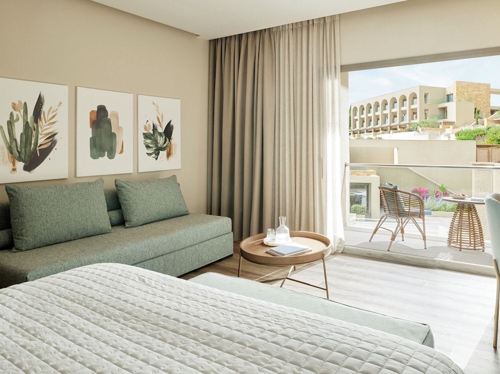 Superior Room Garden/ Resort View - Photo 5