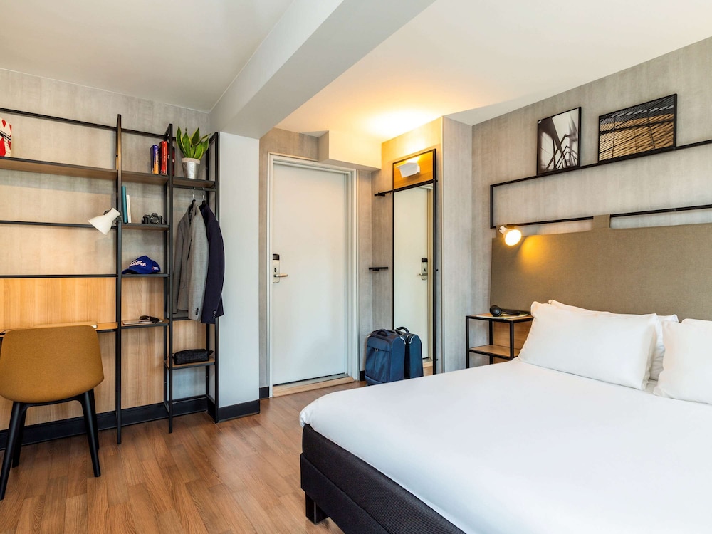 Standard Room, 1 Double Bed with Sofa bed thumbnail 6