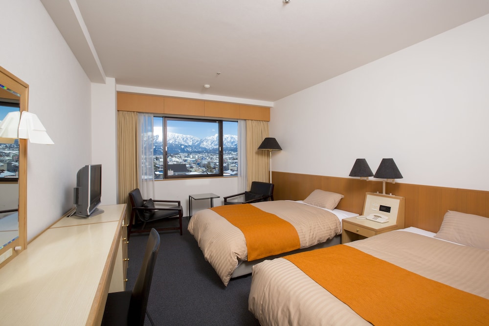 Standard Twin Room, Non Smoking, Tateyama Mountain Range View (2 Person Use)