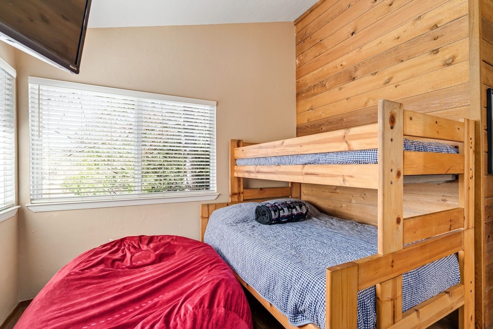 House, 3 Bedrooms photo 1