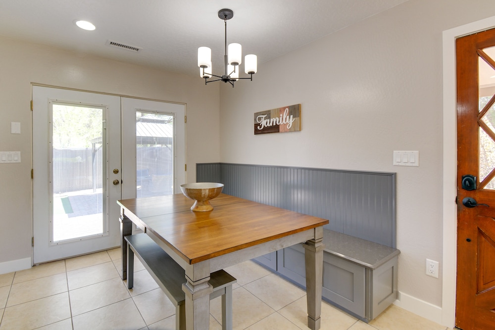 House (2 Bedrooms) photo 2