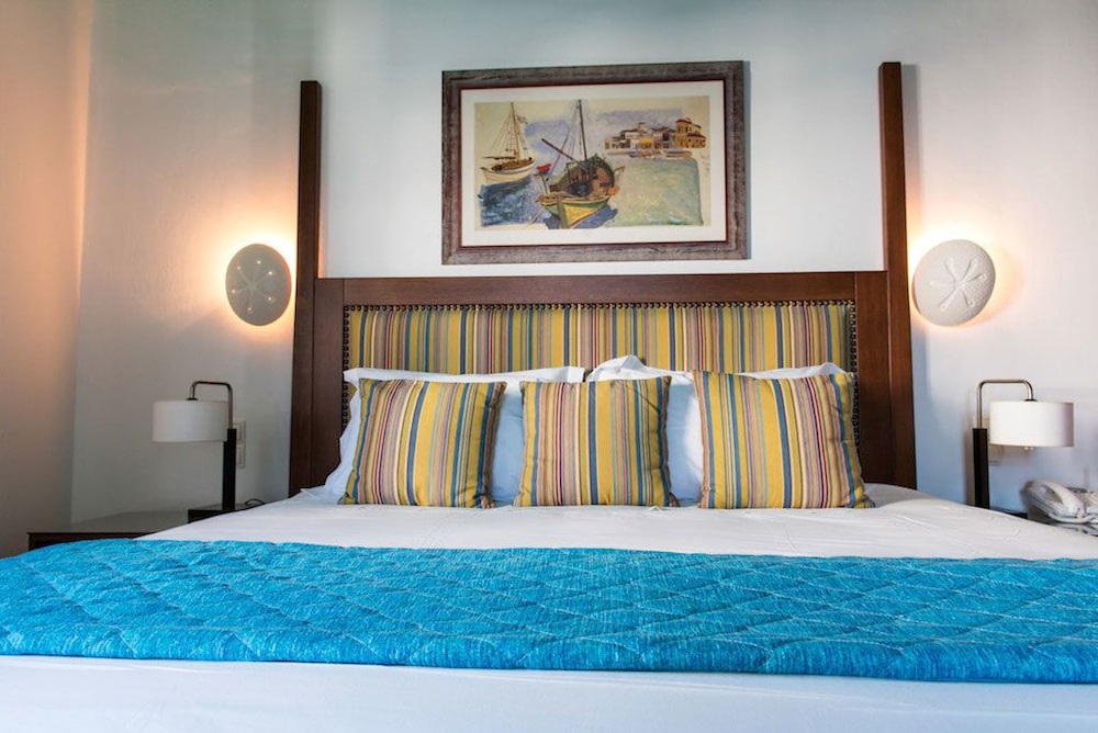 Suite - Photo 12