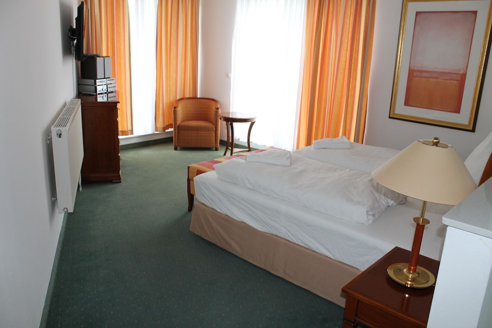 Comfort Suite photo 1