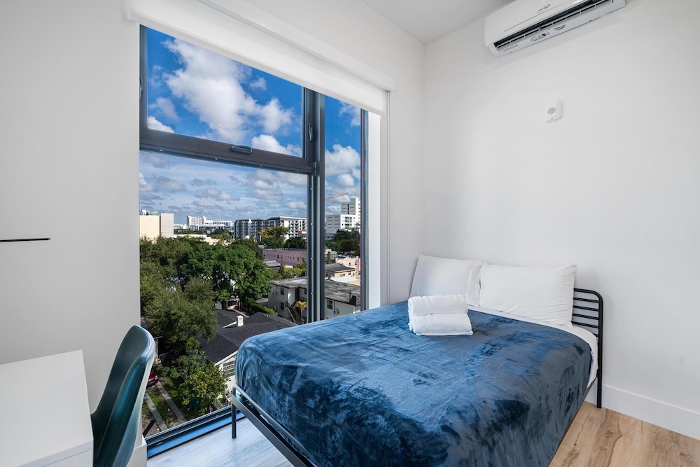 Exclusive Penthouse, 3 Bedrooms, Balcony, City View photo 3