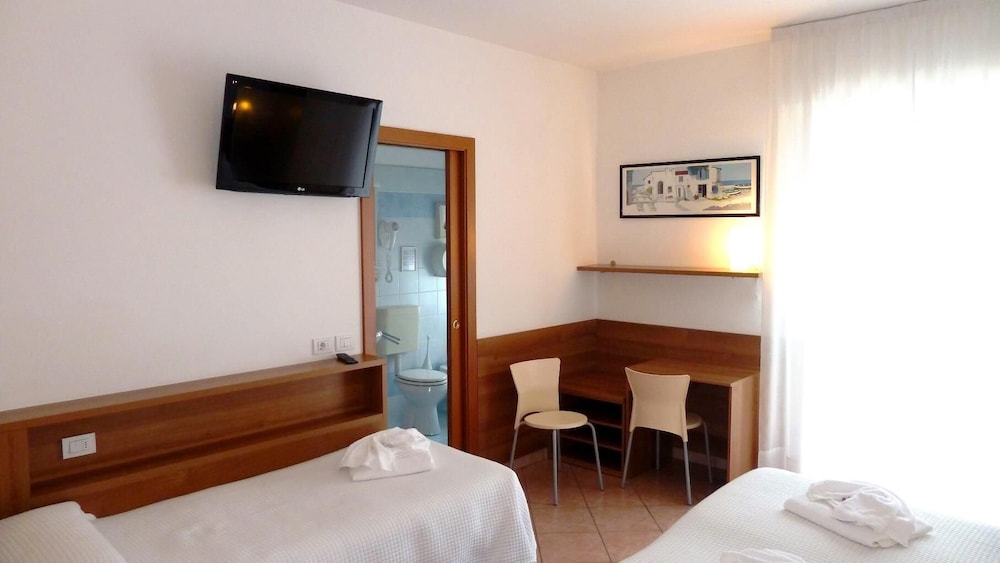 Comfort Triple Room, Balcony, Lake View