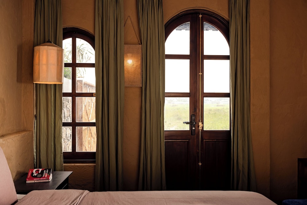 Deluxe Double Room, Bathtub photo 2