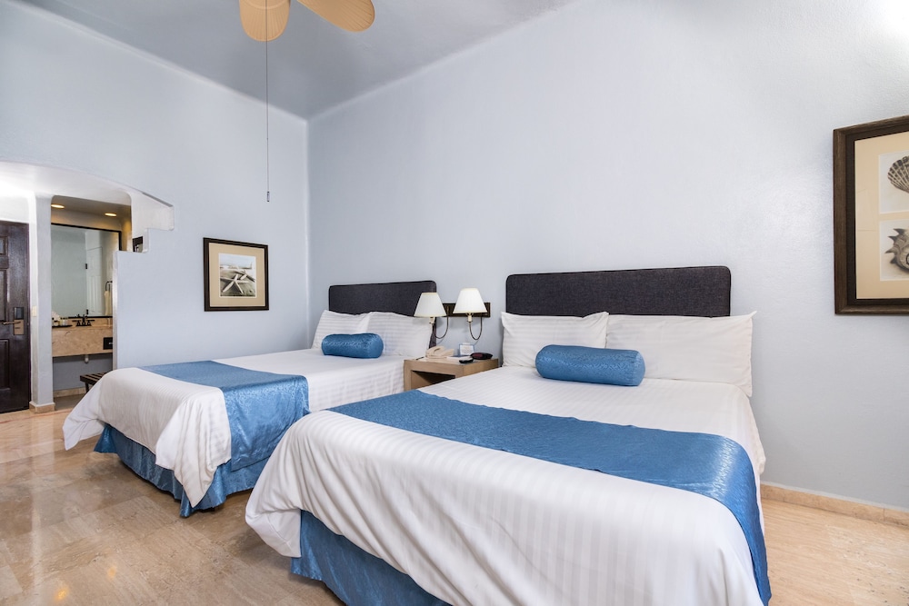 Deluxe Double Room, Patio, Pool View - Photo 8