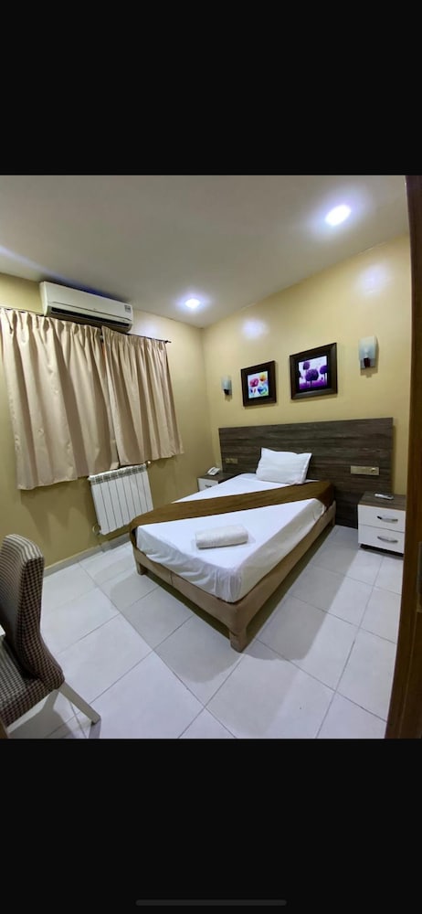Comfort Triple Room, City View photo 2