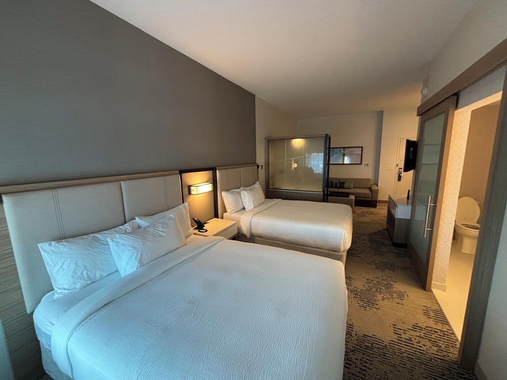 Suite, Multiple Beds - Photo 7